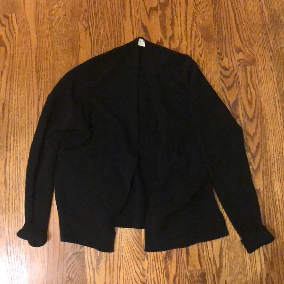 GAP Sweaters - BRAND NEW never worn simple black knit cardigan GAP Sweaters - BRAND NEW never worn simple black knit cardigan